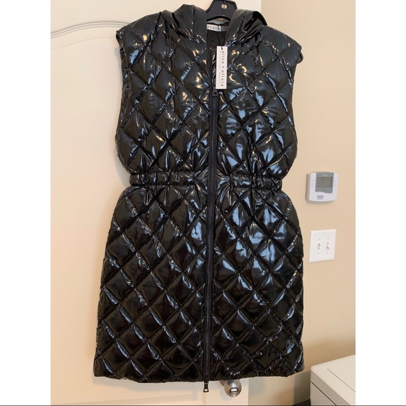 Alice + Olivia Black Puffer Vest W/ Hood - Picture 5 of 12